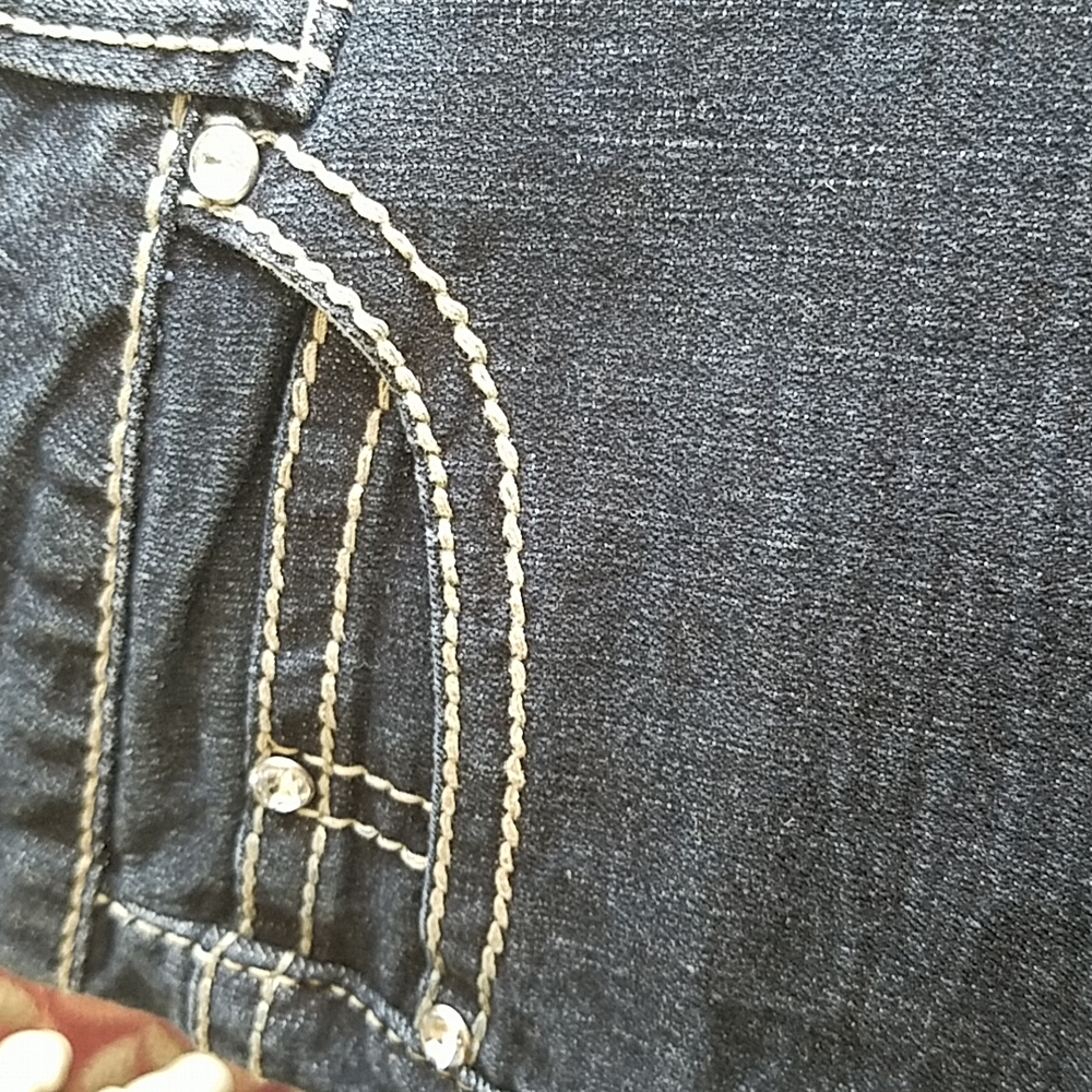 Jeans - Picture 2 of 6